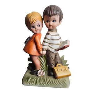 Vintage 1971 Moppets Boy Girl Holding Hands FRAN MAR Porcelain Figurine